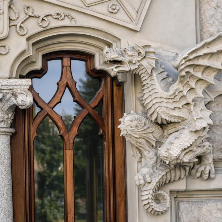Torino - House of Dragons Historic Palace Apartment, Walk to Centre & Metro 2 min - Appartamento Deluxe con 2 Camere da Letto e Balcone - 2
