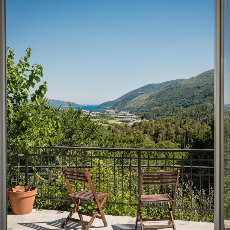Lavender house with shared pool - Villa - 61