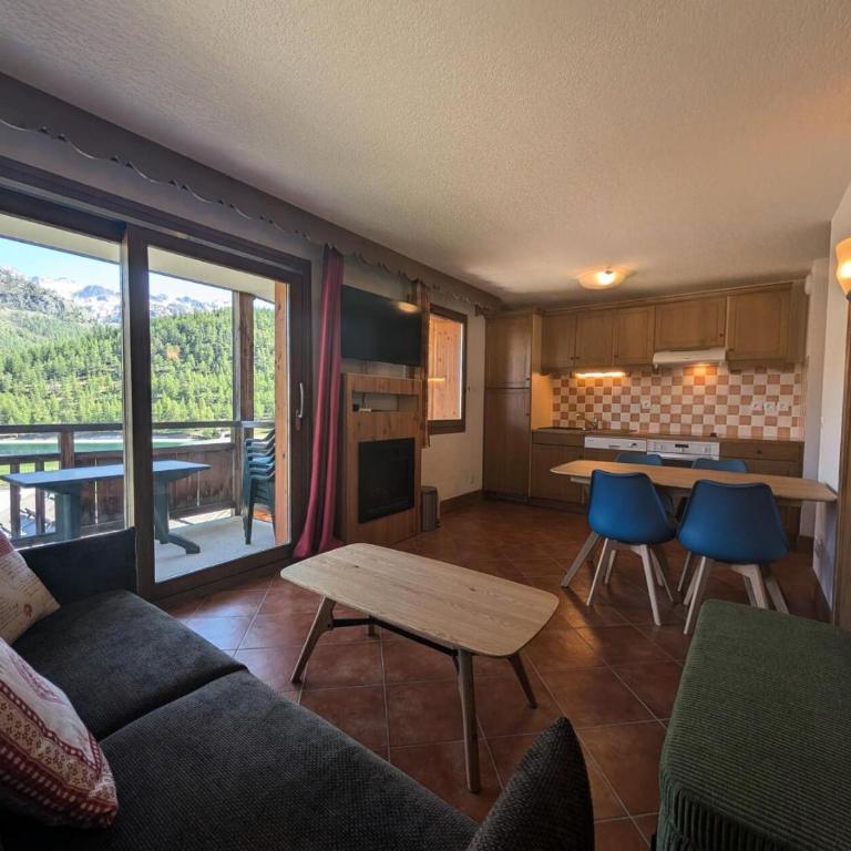 Résidence Les Airelles - appartement plein sud, parking couvert - 50m des pistes MAE-9783 - Appartement - 17