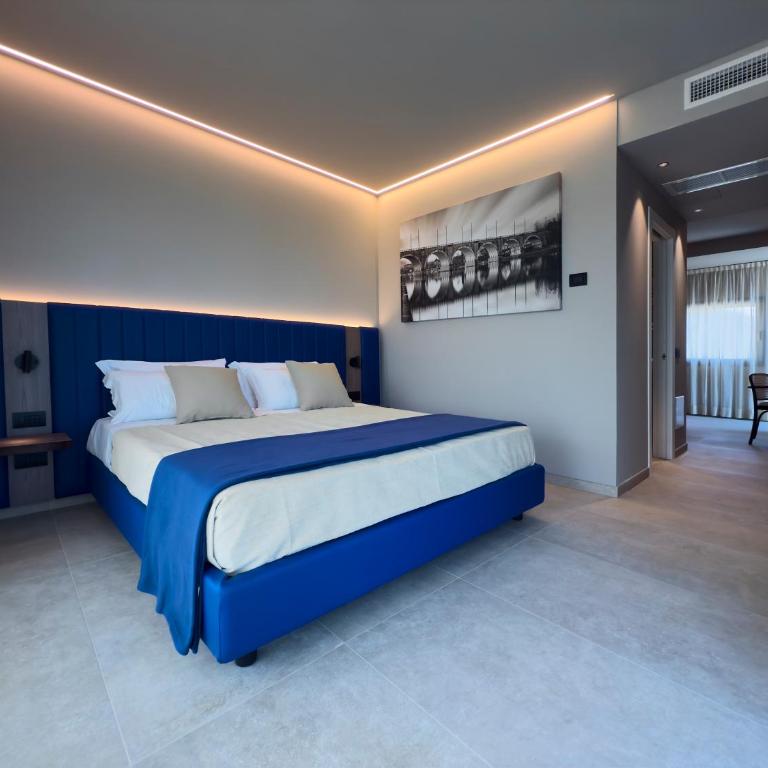 Nettuno Residence Hotel - Suite con Terrazza e Vista Lago - Edificio Separato - 7