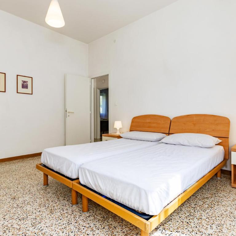 Jesolo Lido Free Parking - 4 Guests - Near Beach - app 1 - Appartamento con 2 Camere da Letto - 4