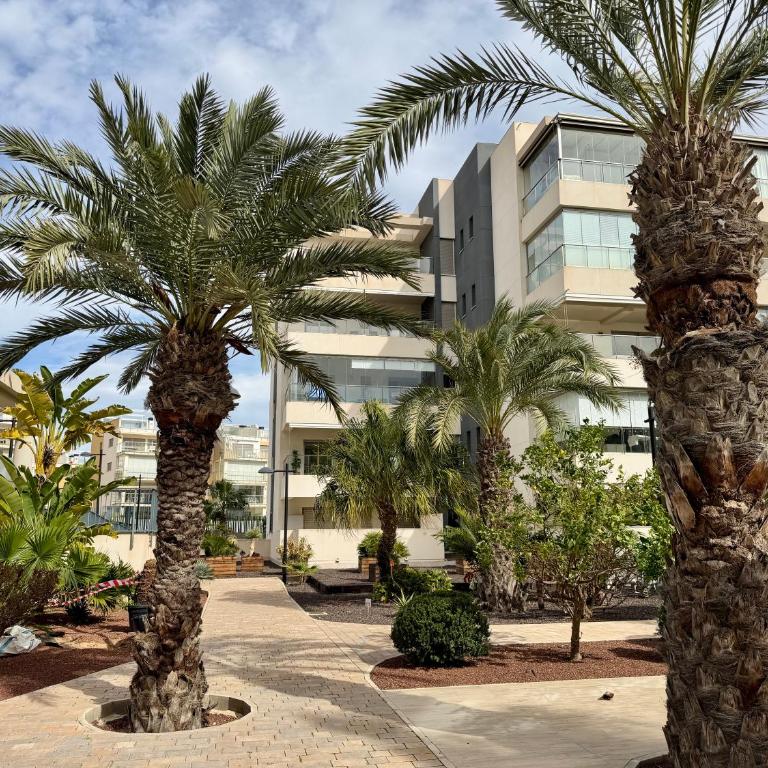 Beautiful Apartment Green Hills - Three-Bedroom Apartment - 19