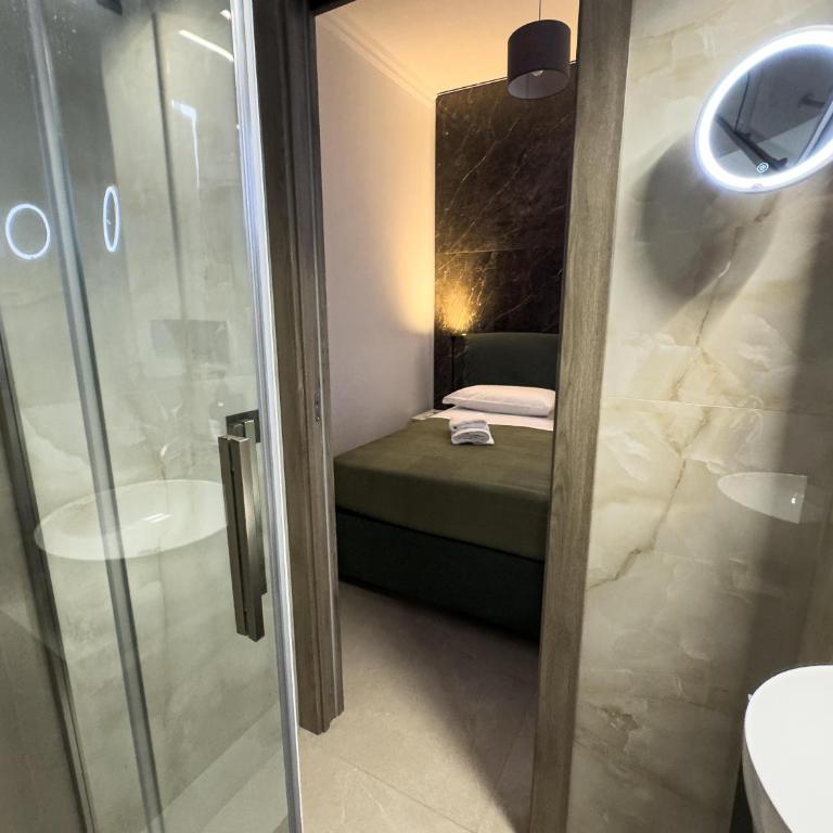 ETERNA RESIDENCE - Vatican Rooms Doria - Camera Matrimoniale con Bagno Privato - 24