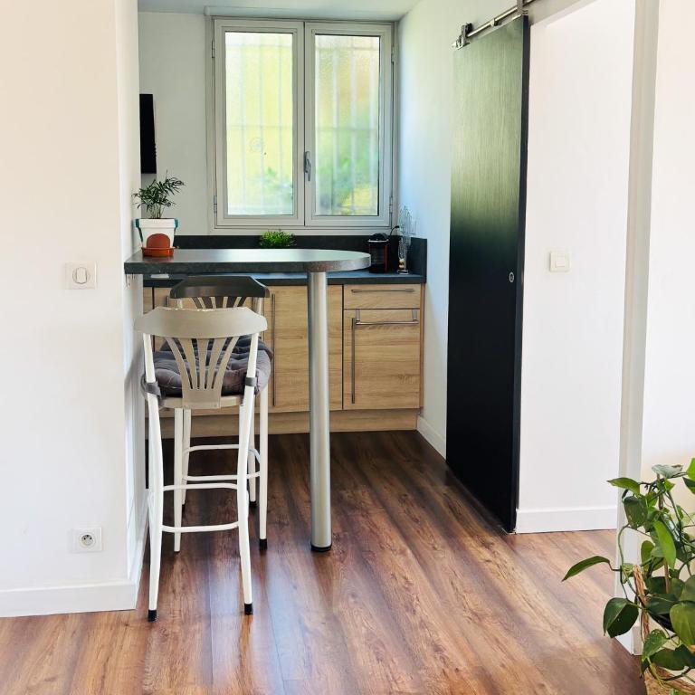 T2 with parking, Air-conditioned, 10 min from the beaches of Cannes - Appartement 1 Chambre - 34