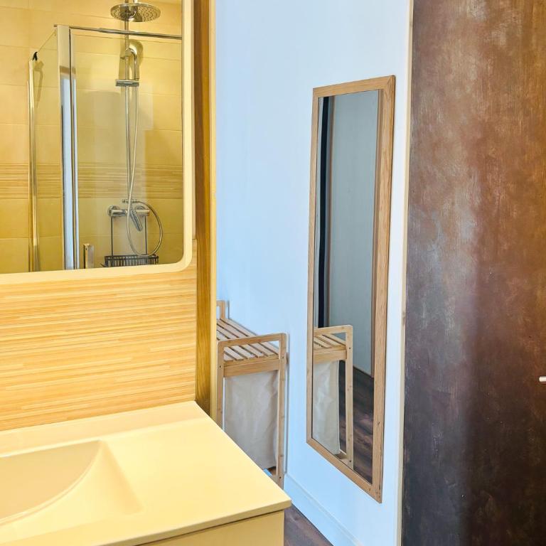 T2 with parking, Air-conditioned, 10 min from the beaches of Cannes - Appartement 1 Chambre - 11