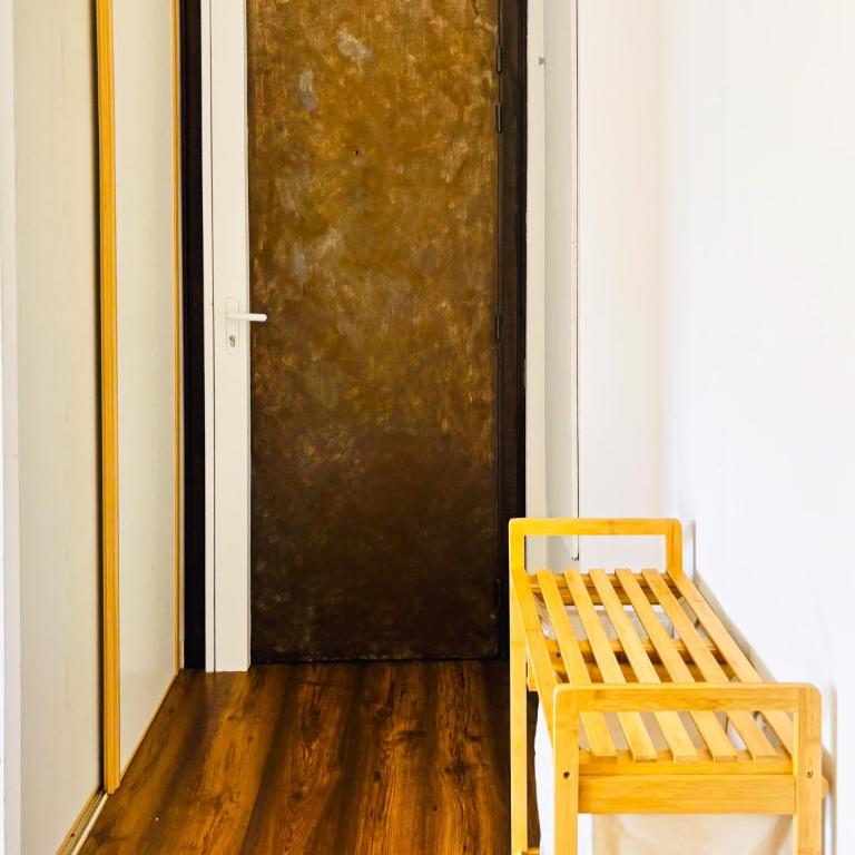 T2 with parking, Air-conditioned, 10 min from the beaches of Cannes - Appartement 1 Chambre - 50