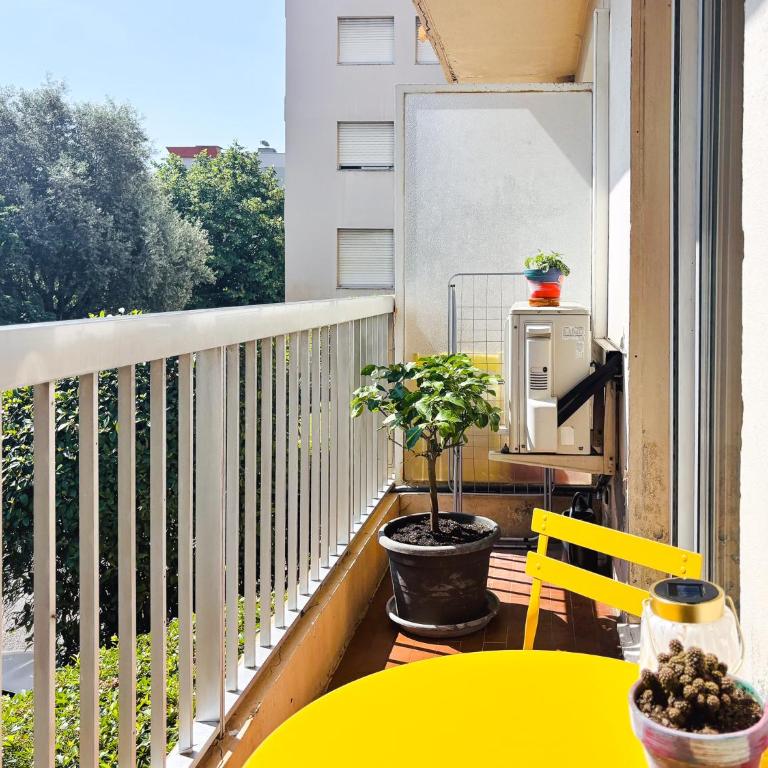 T2 with parking, Air-conditioned, 10 min from the beaches of Cannes - Appartement 1 Chambre - 75