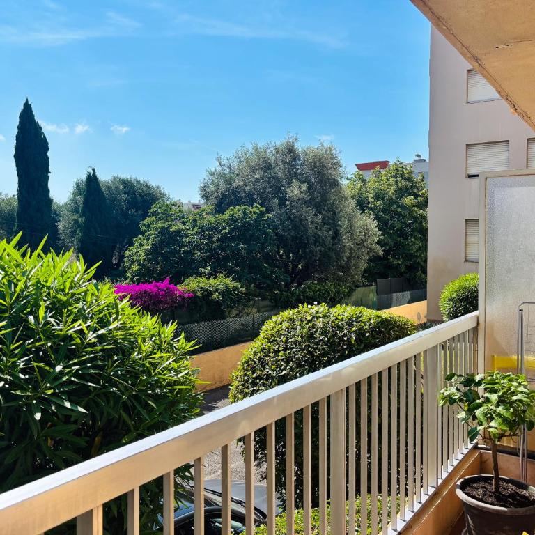 T2 with parking, Air-conditioned, 10 min from the beaches of Cannes - Appartement 1 Chambre - 79