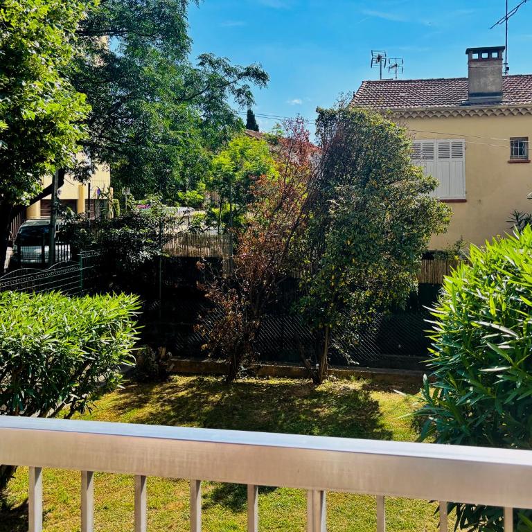T2 with parking, Air-conditioned, 10 min from the beaches of Cannes - Appartement 1 Chambre - 85