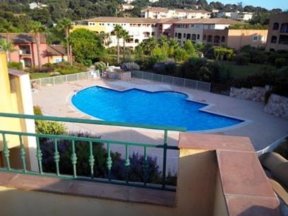 Large open-sky terrace in a high-end residence - Apartment - 30