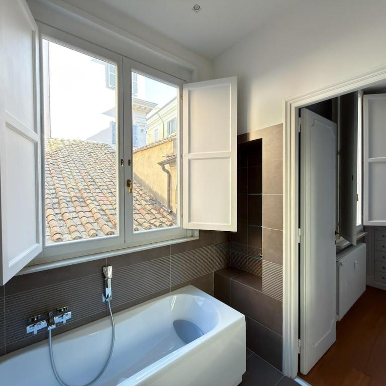 The Condotti Boutique Luxury Apartment 3Bd 2Bth At Spanish Steps - Appartamento con 3 Camere da Letto - 5