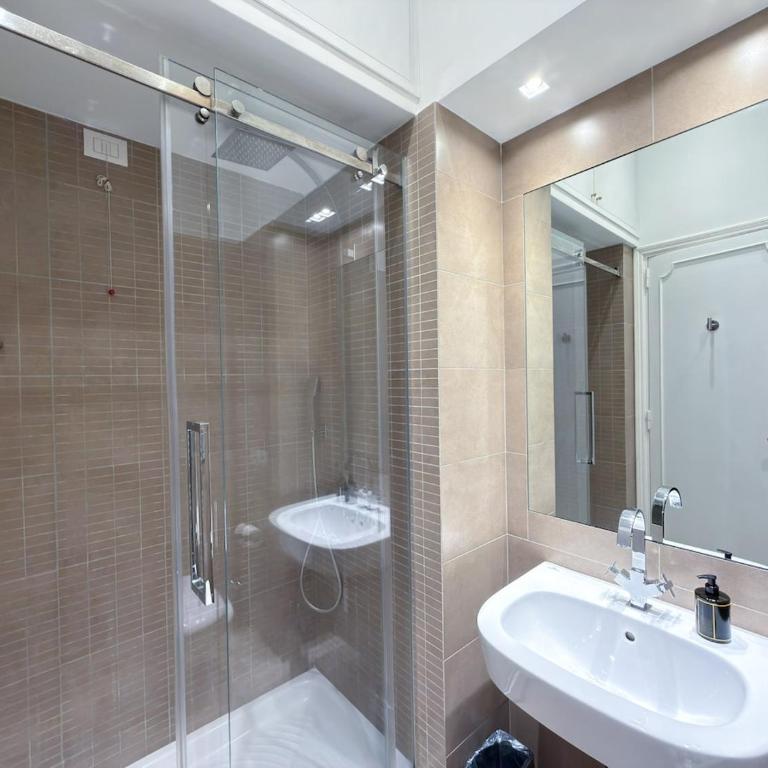 The Condotti Boutique Luxury Apartment 3Bd 2Bth At Spanish Steps - Appartamento con 3 Camere da Letto - 7