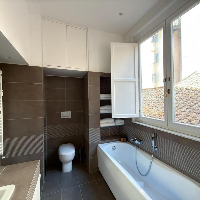 The Condotti Boutique Luxury Apartment 3Bd 2Bth At Spanish Steps - Appartamento con 3 Camere da Letto - 16