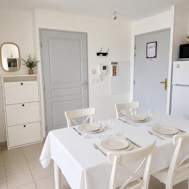 Appartement 1 chambre avec piscine - One-Bedroom Apartment - 2