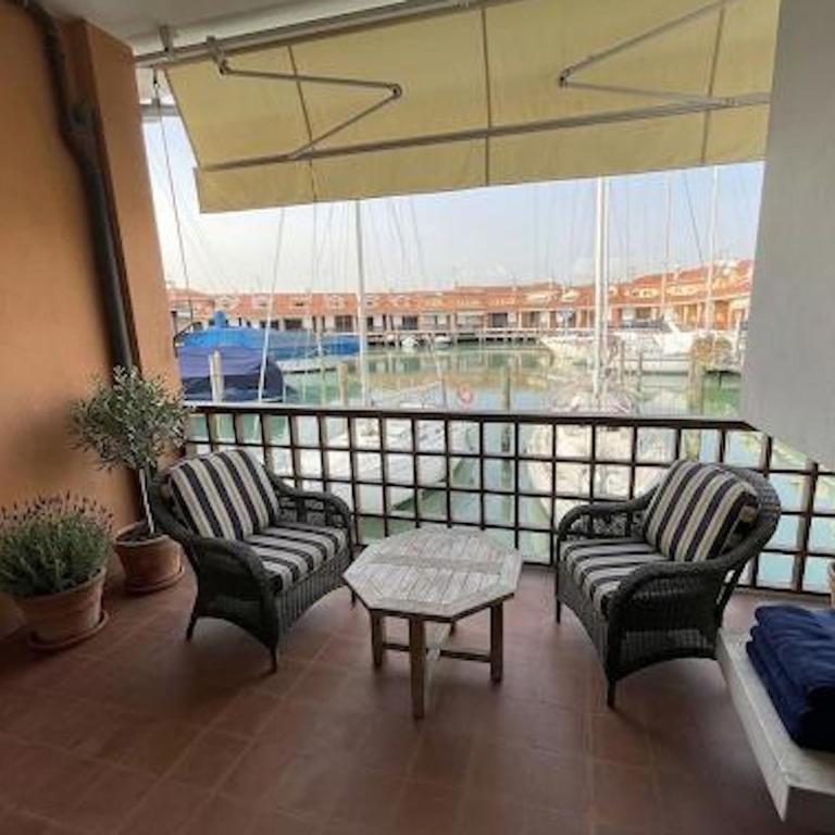 Charming stay in Porto Santa Margherita - Villa - 1