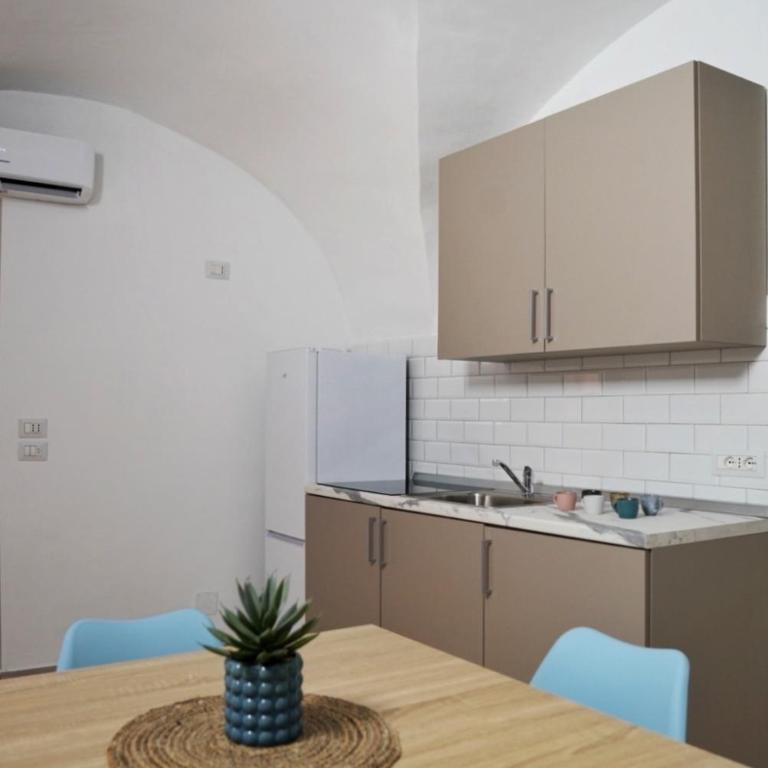 Guapo Apartment - One-Bedroom Apartment - 3