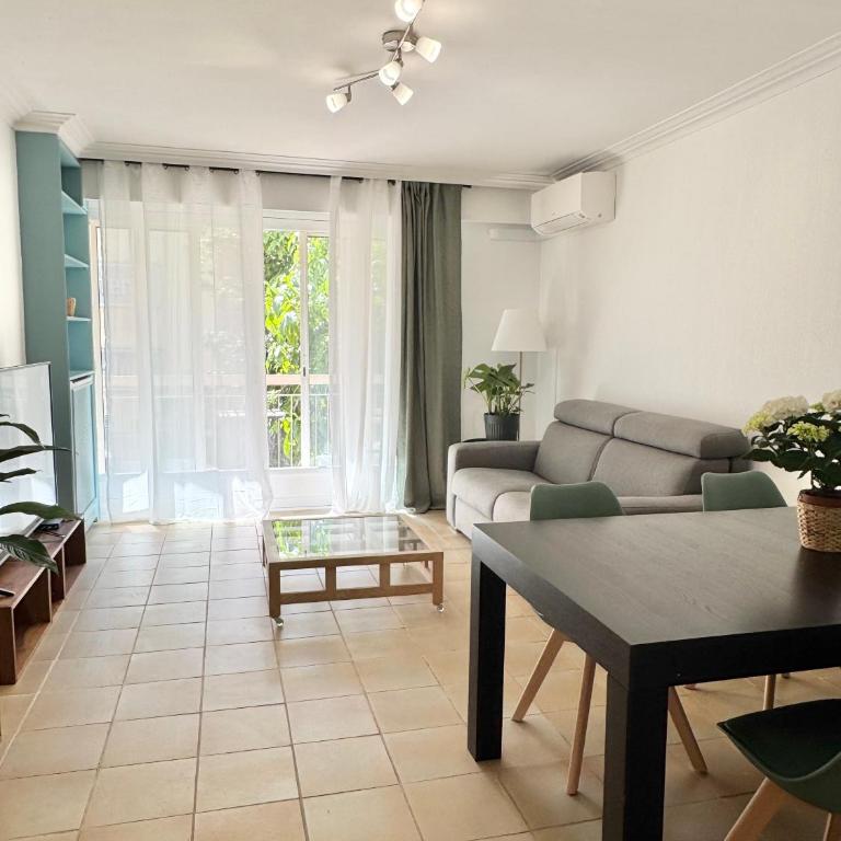 Le Rossini,Spacieux 3 pièces au coeur du centre ville d'Antibes - Appartement 2 Chambres - 23