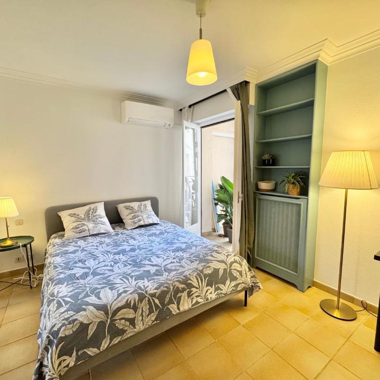 Le Rossini,Spacieux 3 pièces au coeur du centre ville d'Antibes - Appartement 2 Chambres - 18