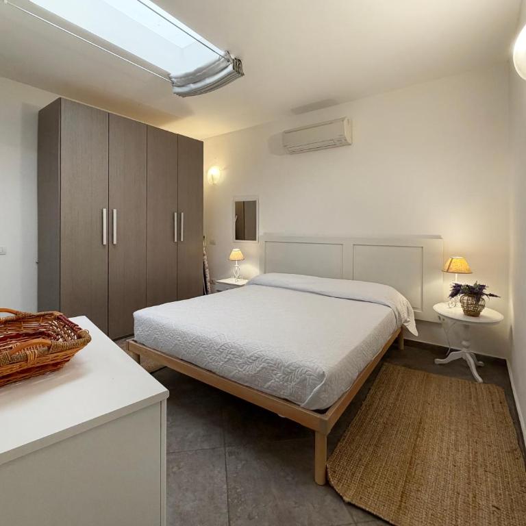 Sardinia Modern A Two-Bedroom, Two-Bathroom Deluxe Apartment - Appartamento con 2 Camere da Letto - 4