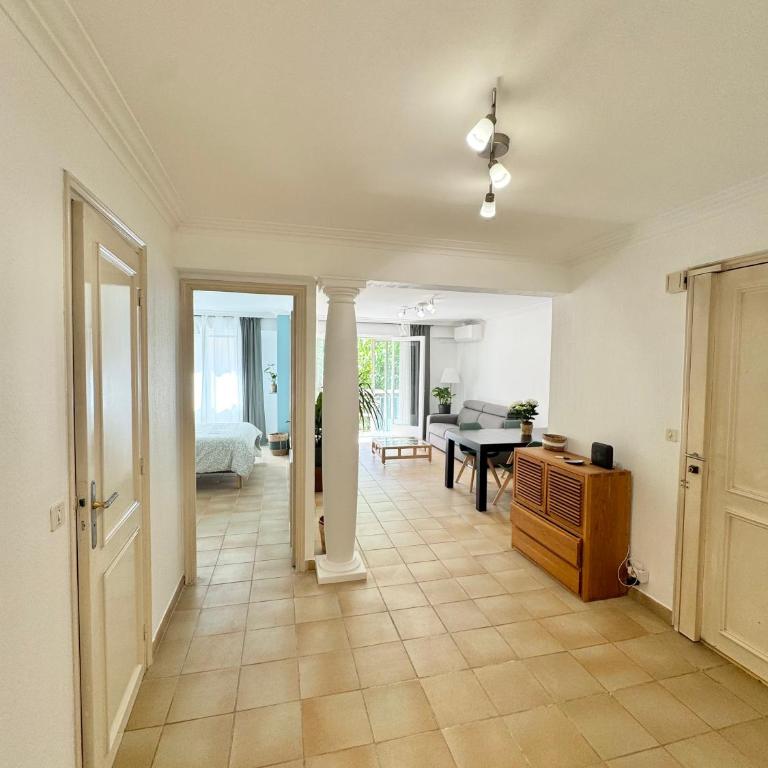 Le Rossini,Spacieux 3 pièces au coeur du centre ville d'Antibes - Appartement 2 Chambres - 29