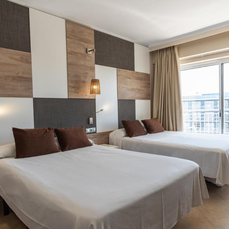 Hotel Cesar Augustus - Habitación Cuádruple (2 adultos + 2 niños) - 8