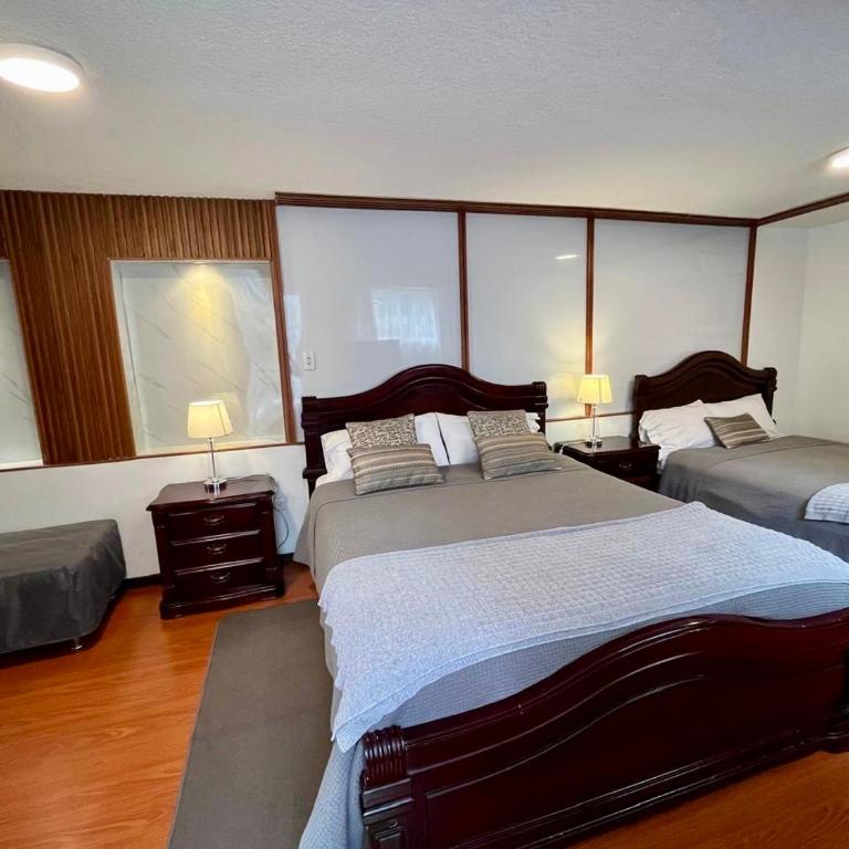 Hospedaje en Quito Norte, Apartamento & Suite independientes - Estudio Familiar - 1