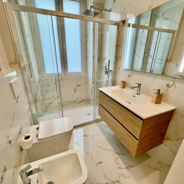 St Peter city center 5 min to Metro A 3bedroom 2bathroom - Appartamento con 3 Camere da Letto - 5
