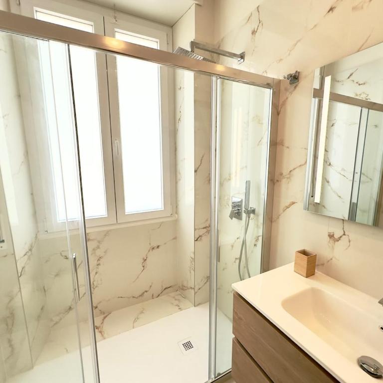 St Peter city center 5 min to Metro A 3bedroom 2bathroom - Appartamento con 3 Camere da Letto - 33