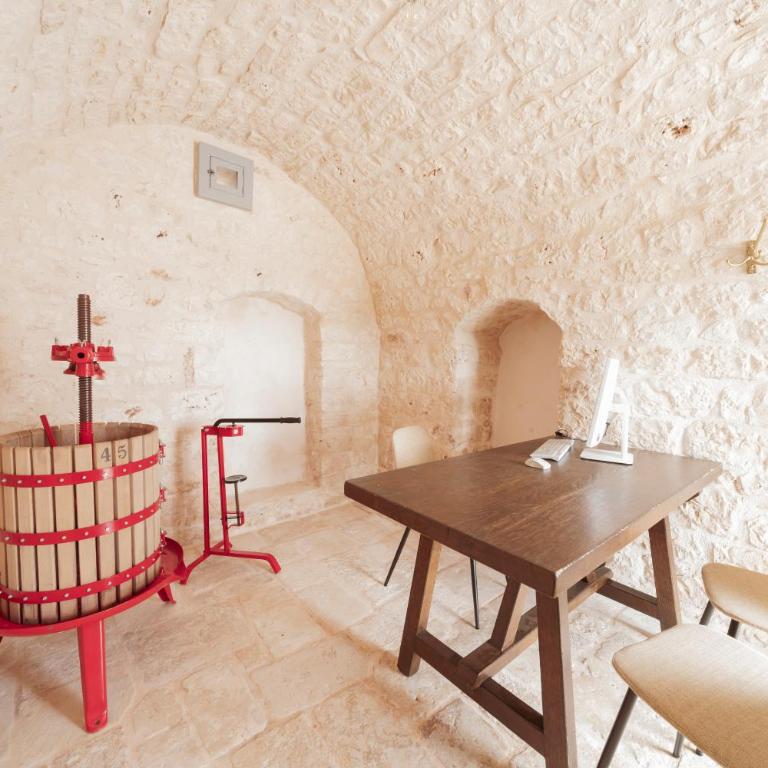 Trulli Vigna Lamafico Suites & Pool - Camera King con Vista Piscina - 24