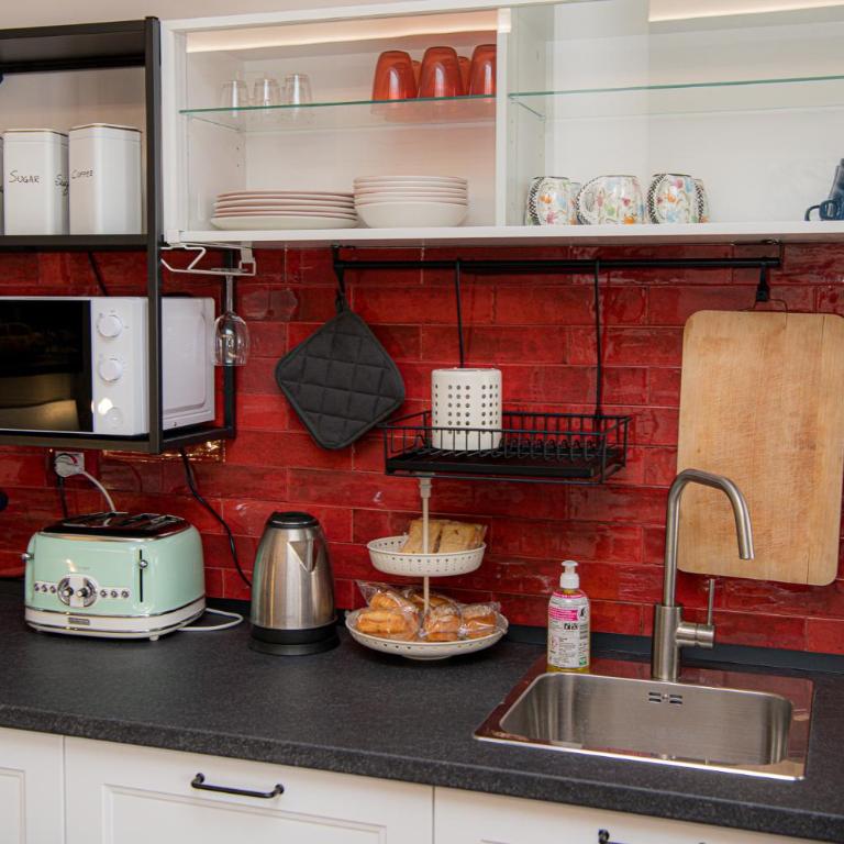 PataPam - Rome Metro Beach & Airport - Two-Bedroom Apartment - 6