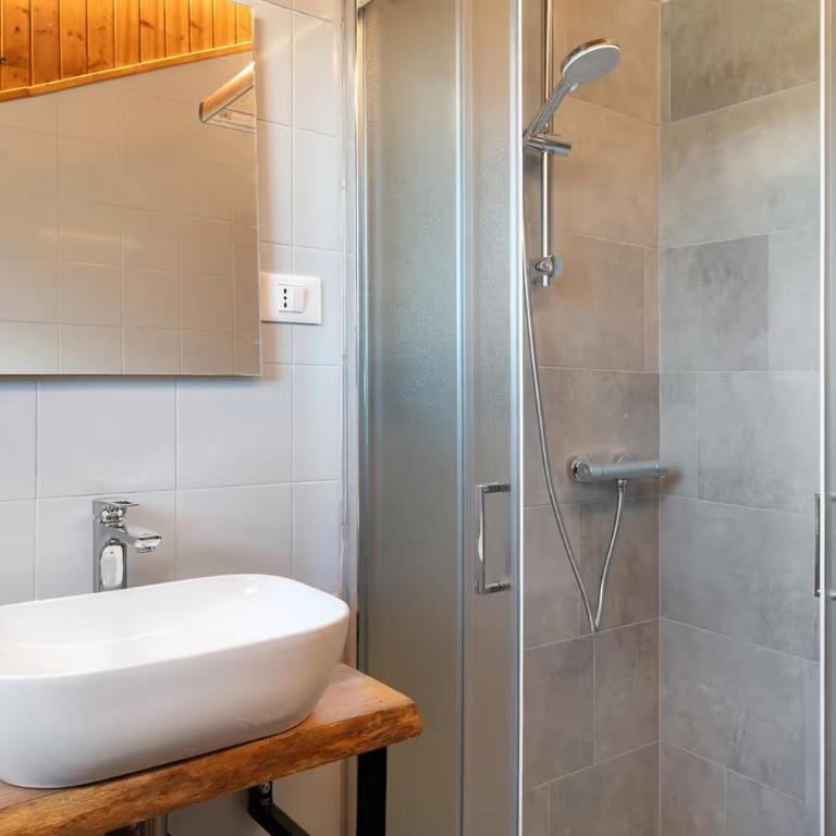 Casa Borghesi - Appartamenti vista lago e Dolomiti - Casa con 2 Camere da Letto - 10