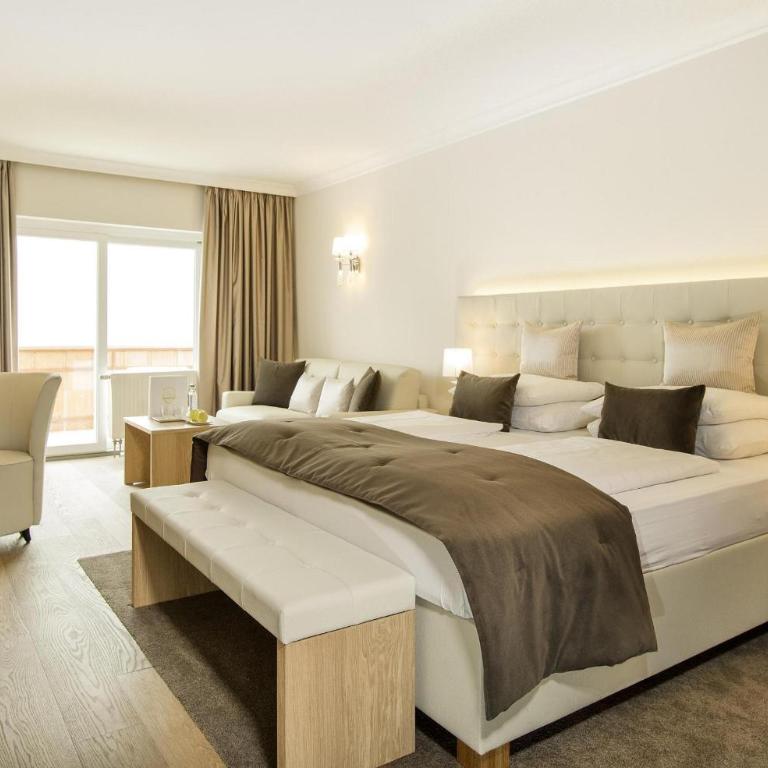 Small & Beautiful Hotel Gnaid - Chambre Double avec Balcon - 2