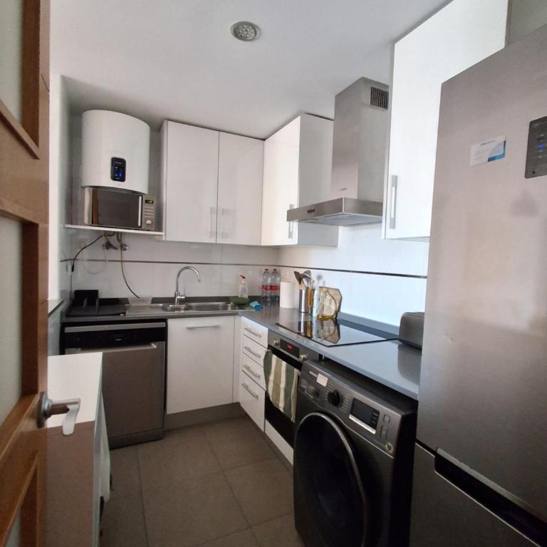 Malvarrosa Beach Flat, Valencia, Spain - Two-Bedroom Apartment - 2