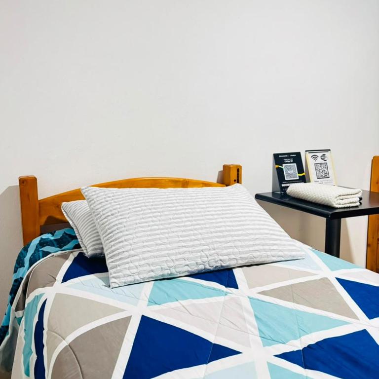 BK Hostel - Habitación Individual Amplia - 3