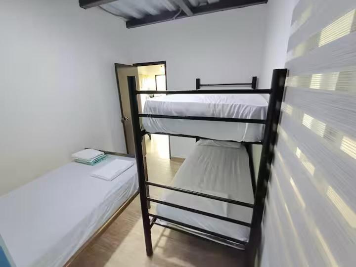 Suites y Departamentos Puerto López - Two-Bedroom Apartment - 5