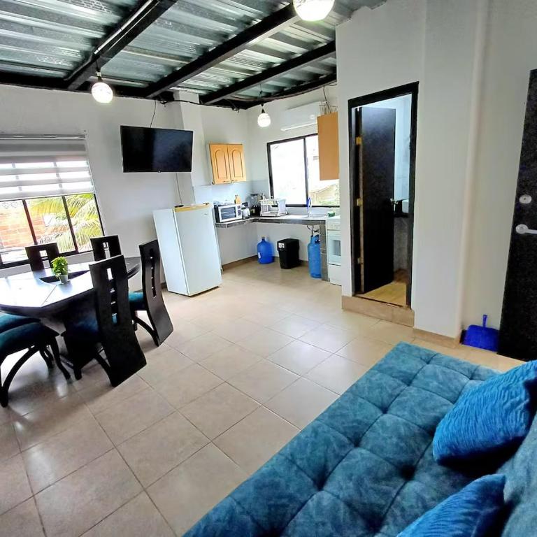 Suites y Departamentos Puerto López - Two-Bedroom Apartment - 8
