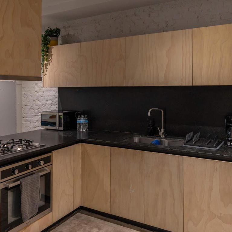 Depa Industrial Patio Interior y Cocina Amplia - Apartment - 7