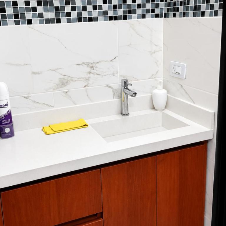 Morada Living Bello HomeStay - Habitación Doble con baño privado externo - 4