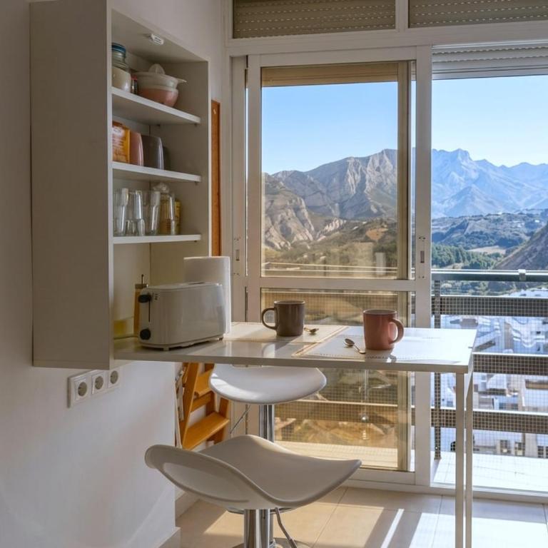Estudio con vistas a la montaña junto a la playa - Estudio - 3
