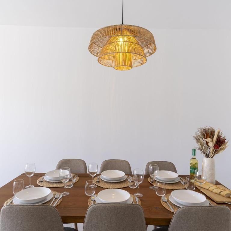 Atica Sol Escape - Three-Bedroom Apartment with Balcony - 17
