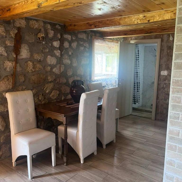 Konak Vrela Žabljak - Two-Bedroom Apartment - 7