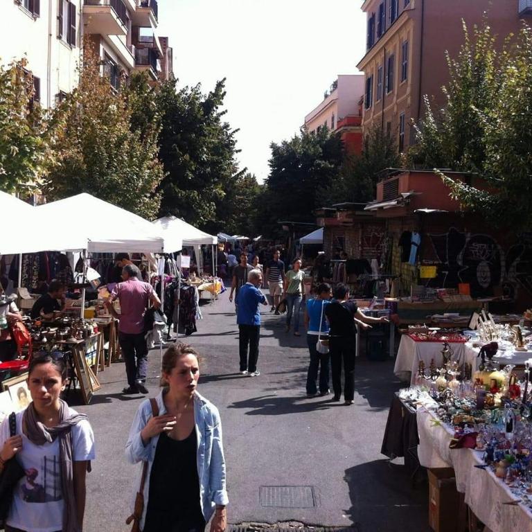 BOHEMIAN PIGNETO RHOME - 2 bdr 2 bath family friendly comfort & elegance - Colosseum at 4 metro stops - Secure & vibrant area, Pigneto metro & historic car free Island at 10 min walk - Easy access to Termini, La Sapienza, Policlinico Umberto I - Appartamento - 56