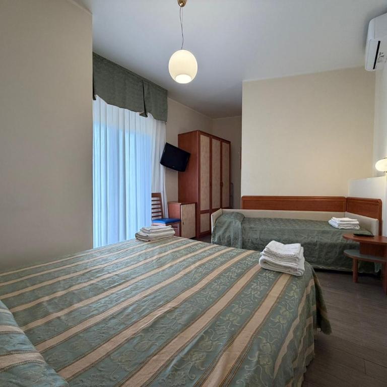 Hotel Nordic - Camera Tripla Economy - 12
