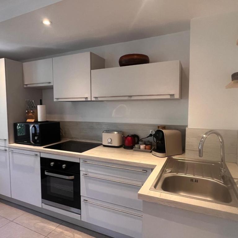 Appartement T2 en plein centre de Fréjus - Apartment mit 1 Schlafzimmer - 7