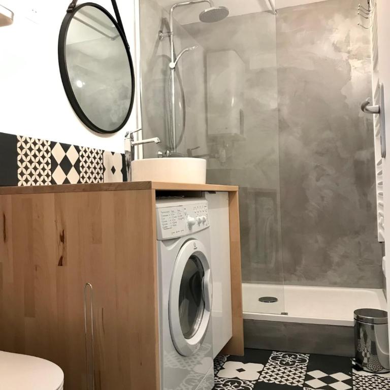 Grand studio moderne à 1,6km du marché - Apartment mit 1 Schlafzimmer - 6