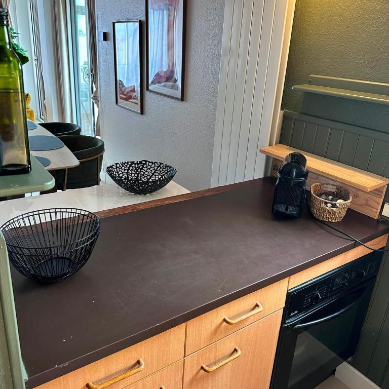 Le Nid Ensoleillé - Centre port - Two-Bedroom Apartment - 12