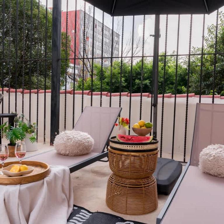 Breathtaking 9 BR Villa HUGE Rooftop w 4 AC Condesa - Villa 1 Chambre - 60
