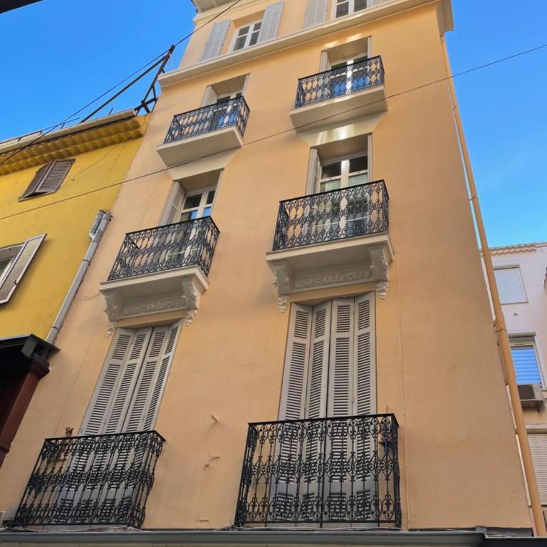 Duplex en plein cœur de Cannes, 5 min walk to Croisette and Palais - Apartamento de 2 dormitorios - 47