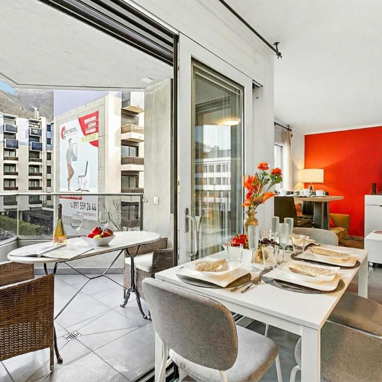 Locarno Centro Apartment 2BR with Private Garage - Happy Rentals - Apartamento con balcón - 1