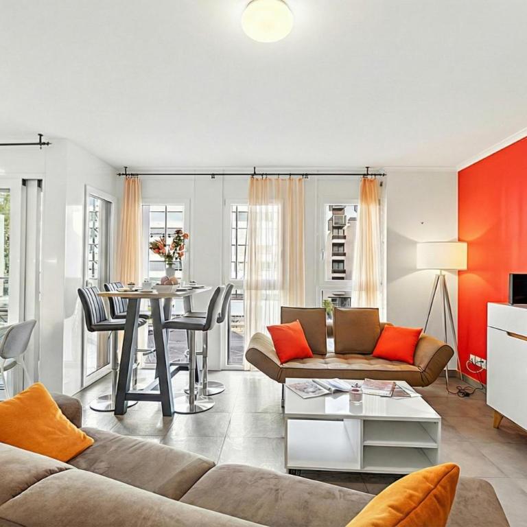 Locarno Centro Apartment 2BR with Private Garage - Happy Rentals - Apartamento con balcón - 14